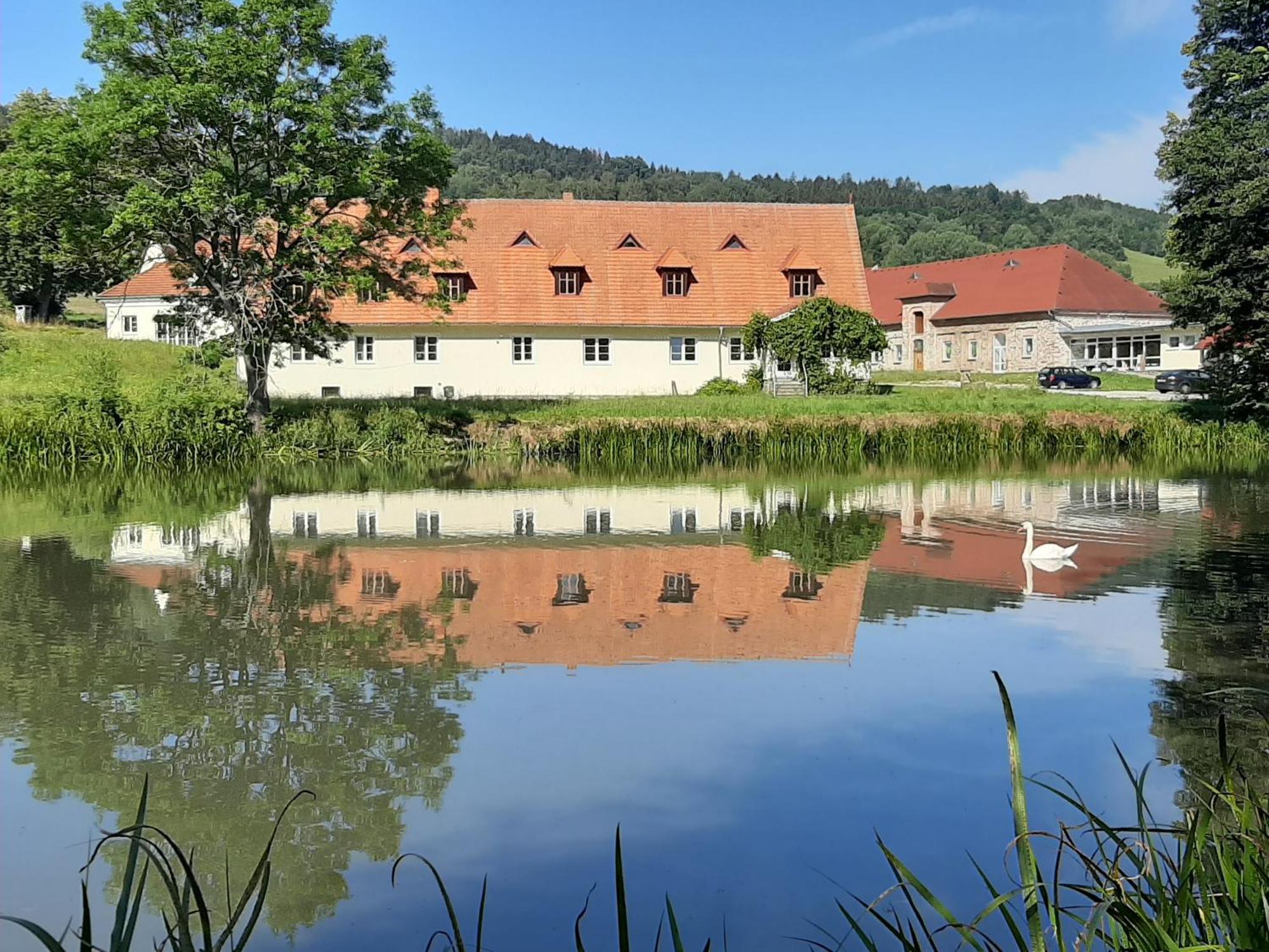 La Boheme Lodges And Glamping Vrhavec Exterior photo